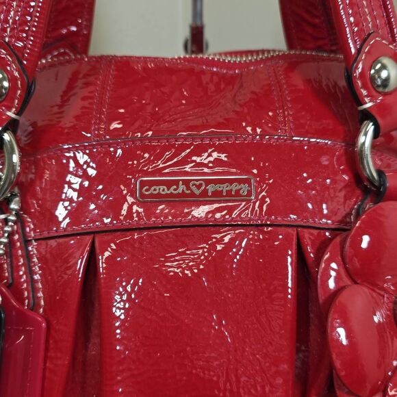 Coach RARE Limited Edition Poppy Patent with Flower Large Tote - Picture 4 of 16